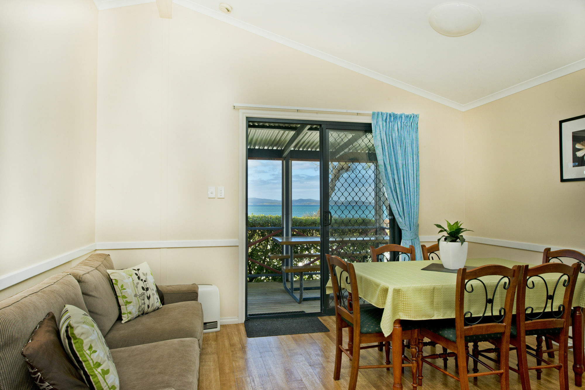 Acclaim Rose Gardens Beachside Holiday Park ألباني المظهر الخارجي الصورة